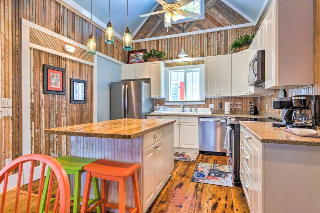 Cottage With Porch - 3 Min Walk To Bay St Louis Bay St. Louis Exteriör bild